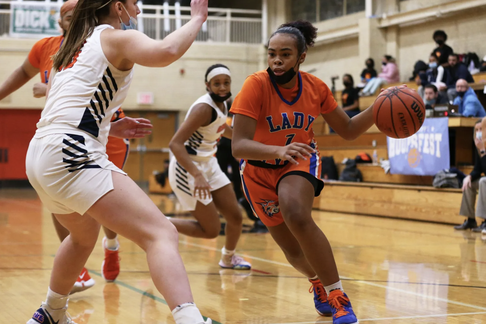 Butler Basketball Player is First High School Athlete in Illinois to Sign NIL Deal